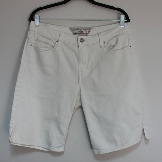 Levis Vintage White Out Shorts