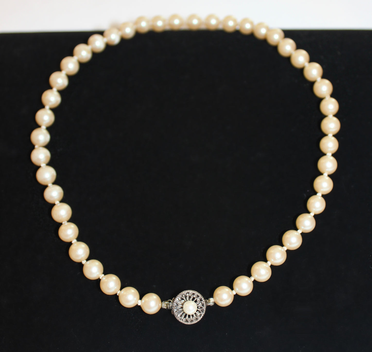 Vintage Cream/Pink Pearl Pendant Necklace